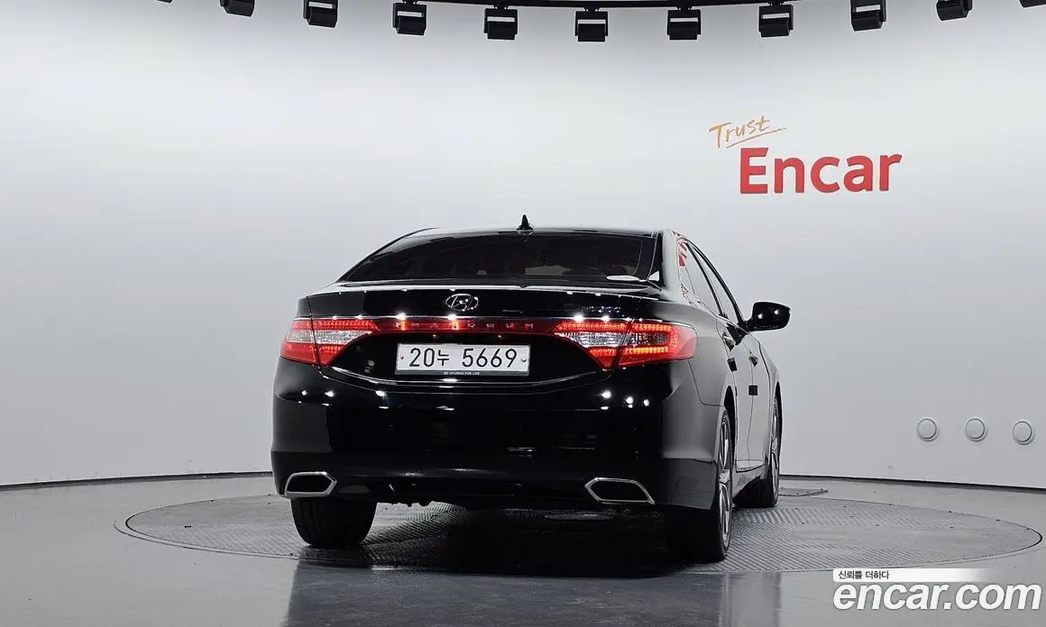 Hyundai Grandeur 2014 3.0 автомат (гидро), фото 4
