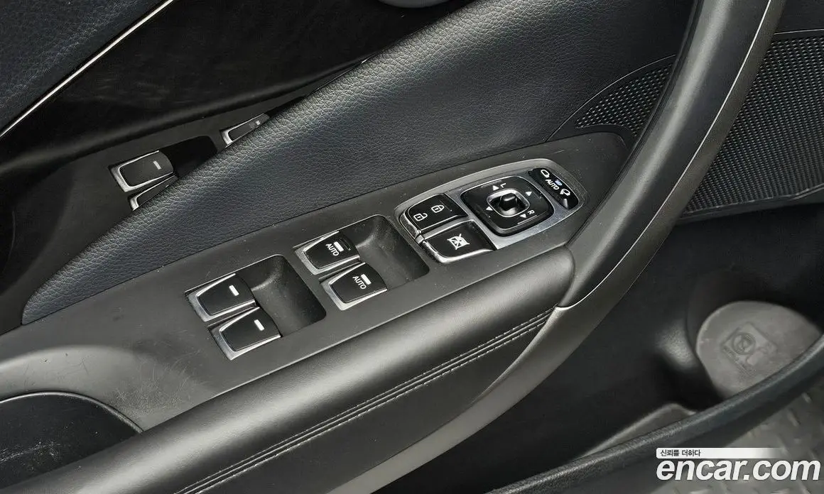 Hyundai Grandeur 2015 3.0 автомат (гидро), фото 18 Hyundai Grandeur 2015 3.0 автомат (гидро), фото 18