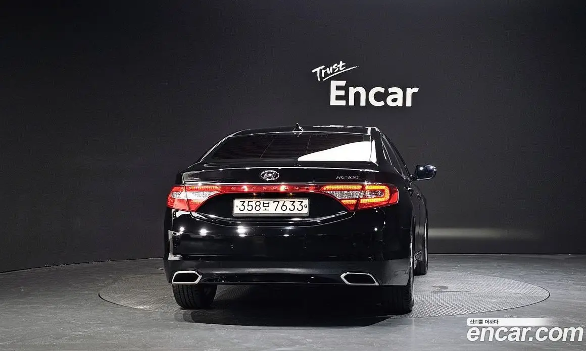 Hyundai Grandeur 2015 3.0 автомат (гидро), фото 4 Hyundai Grandeur 2015 3.0 автомат (гидро), фото 4