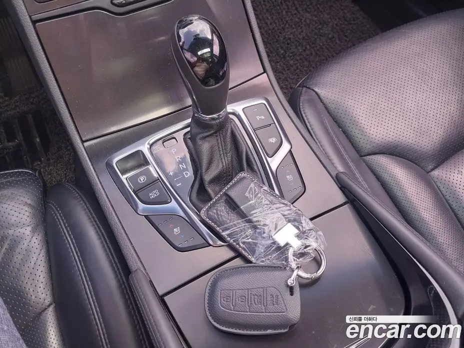 Hyundai Grandeur 2015 3.0 автомат (гидро), фото 13