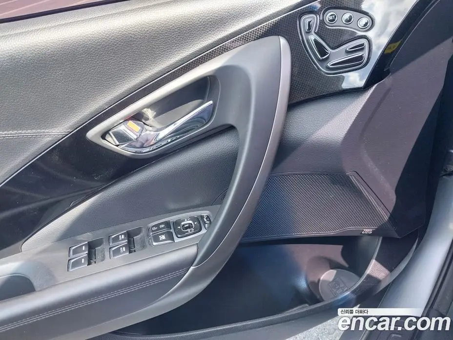 Hyundai Grandeur 2015 3.0 автомат (гидро), фото 15