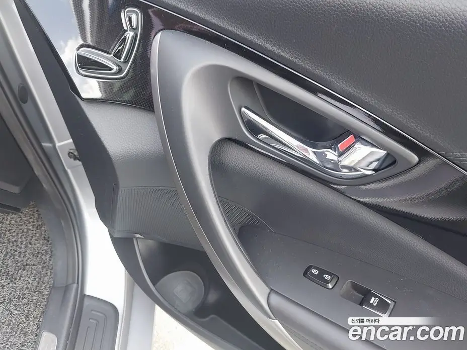 Hyundai Grandeur 2015 3.0 автомат (гидро), фото 18