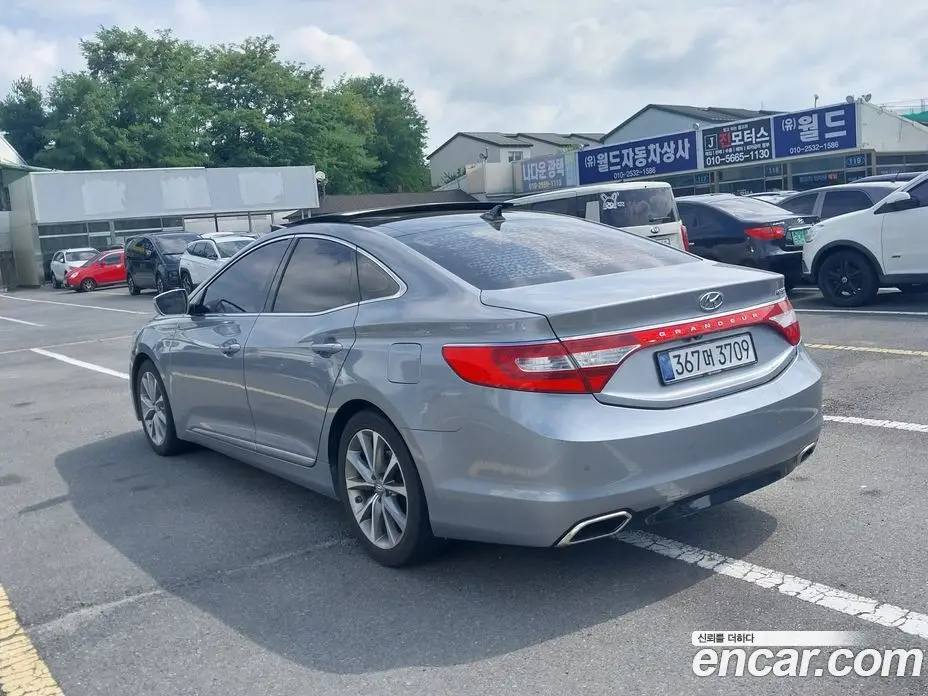 Hyundai Grandeur 2015 3.0 автомат (гидро), фото 6