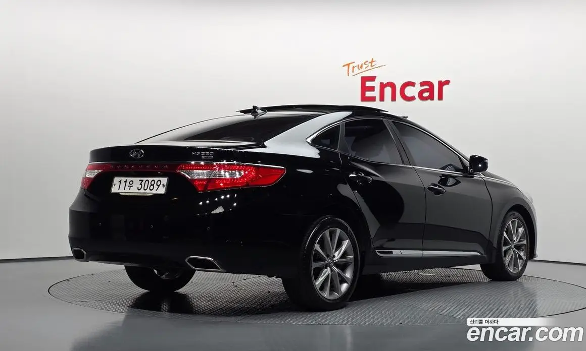 Hyundai Grandeur 2015 2.2 автомат (гидро), фото 2 Hyundai Grandeur 2015 2.2 автомат (гидро), фото 2