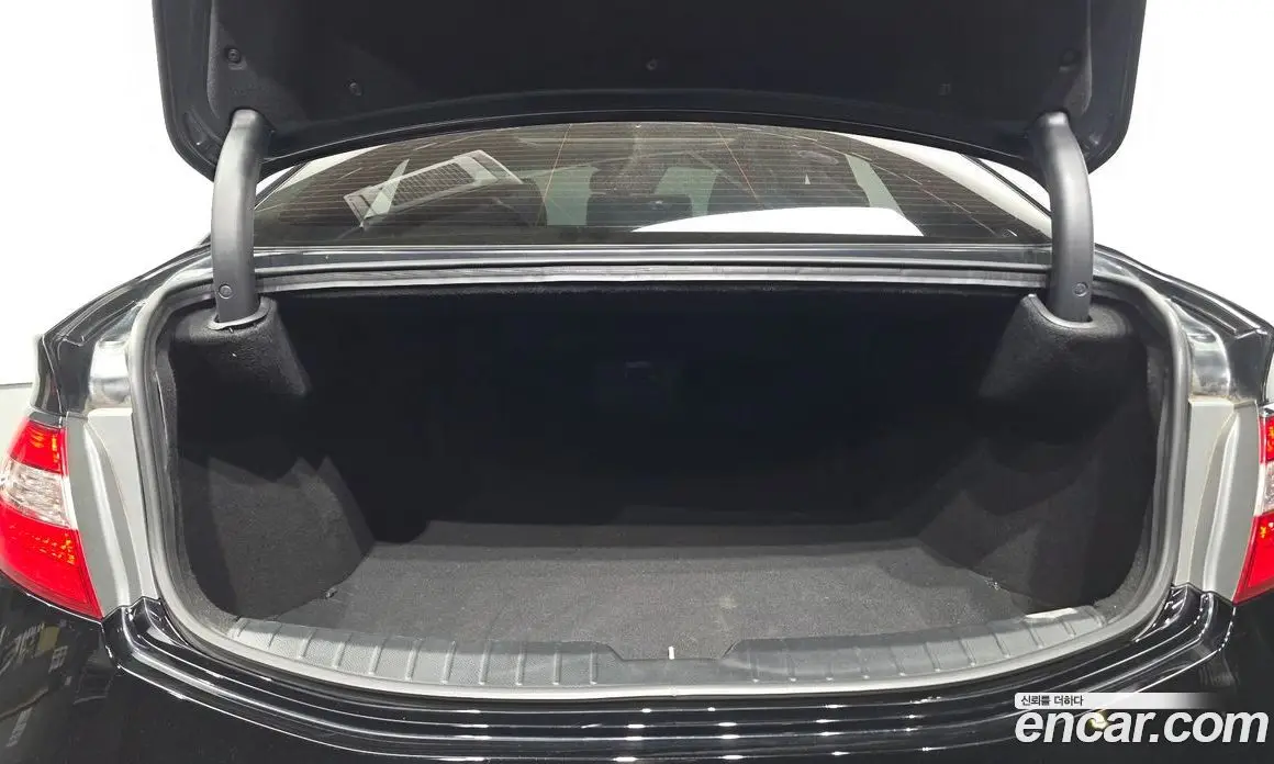 Hyundai Grandeur 2015 2.2 автомат (гидро), фото 20 Hyundai Grandeur 2015 2.2 автомат (гидро), фото 20