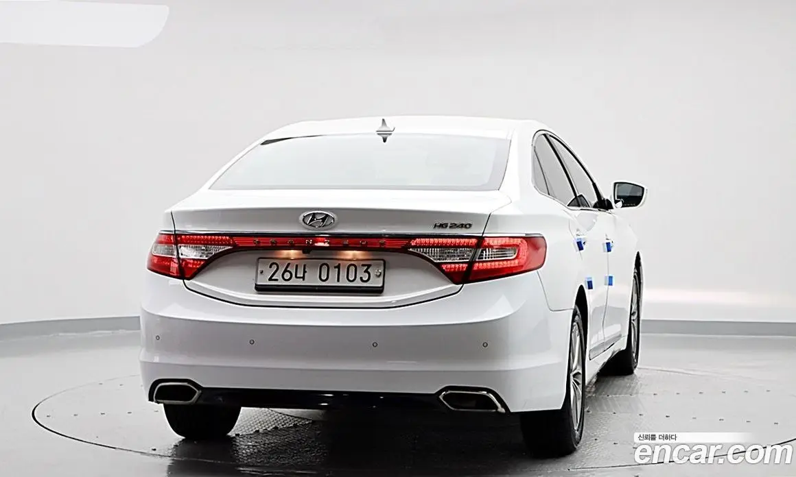 Hyundai Grandeur 2016 2.4 автомат (гидро), фото 2 Hyundai Grandeur 2016 2.4 автомат (гидро), фото 2