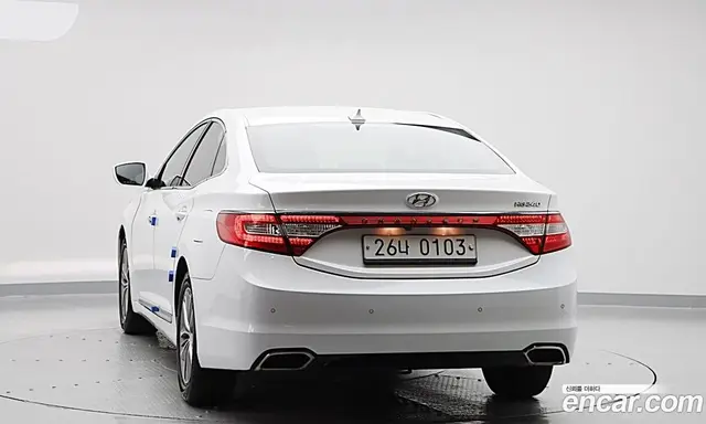 Hyundai Grandeur 2016 2.4 автомат (гидро), миниатюра 4 Hyundai Grandeur 2016 2.4 автомат (гидро), миниатюра 4