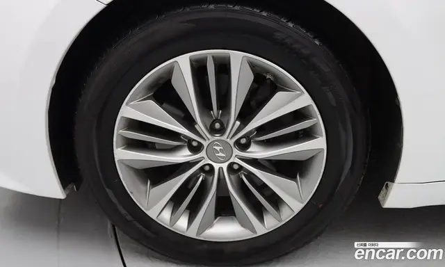 Hyundai Grandeur 2016 2.4 автомат (гидро), миниатюра 5 Hyundai Grandeur 2016 2.4 автомат (гидро), миниатюра 5