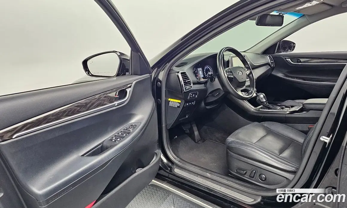 Hyundai Grandeur 2017 2.4 автомат (гидро), фото 13