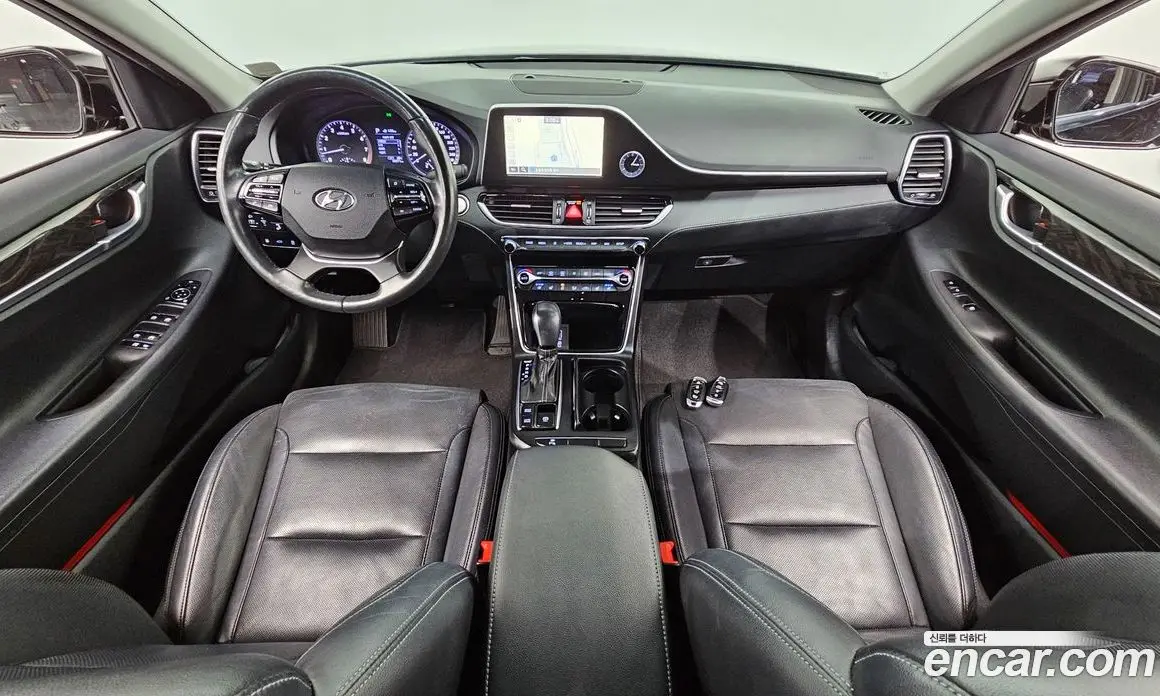 Hyundai Grandeur 2017 2.4 автомат (гидро), фото 10