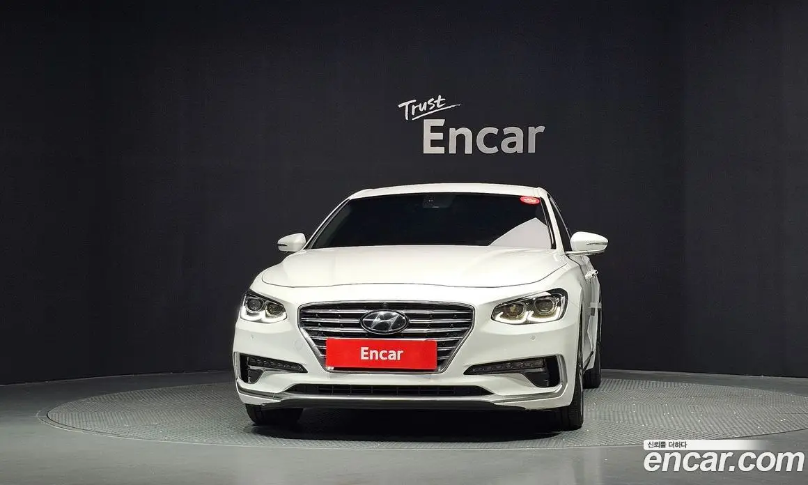 Hyundai Grandeur 2019 2.4 автомат (гидро), фото 3