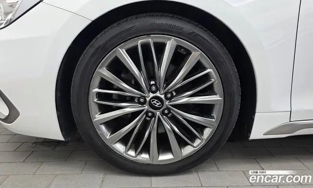 Hyundai Grandeur 2019 2.4 автомат (гидро), миниатюра 5