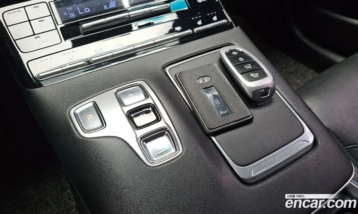Hyundai Grandeur 2020 3.3 автомат (гидро), фото 12