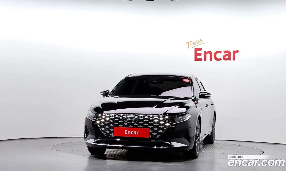 Hyundai Grandeur 2022 2.5 автомат (гидро), фото 3