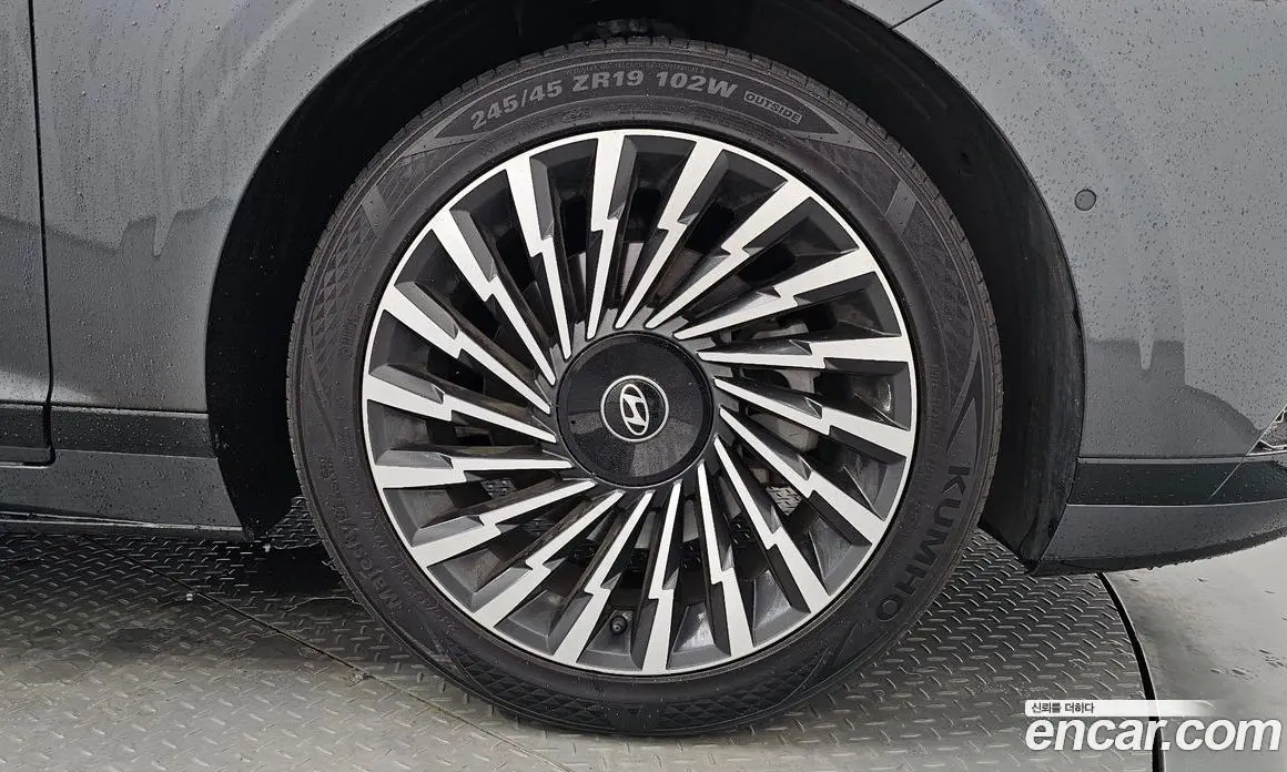 Hyundai Grandeur 2023 2.5 автомат (гидро), фото 5