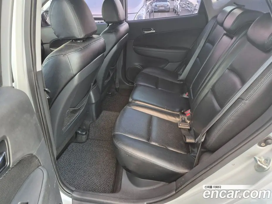 Hyundai i30 2009 1.6 автомат (гидро), фото 12