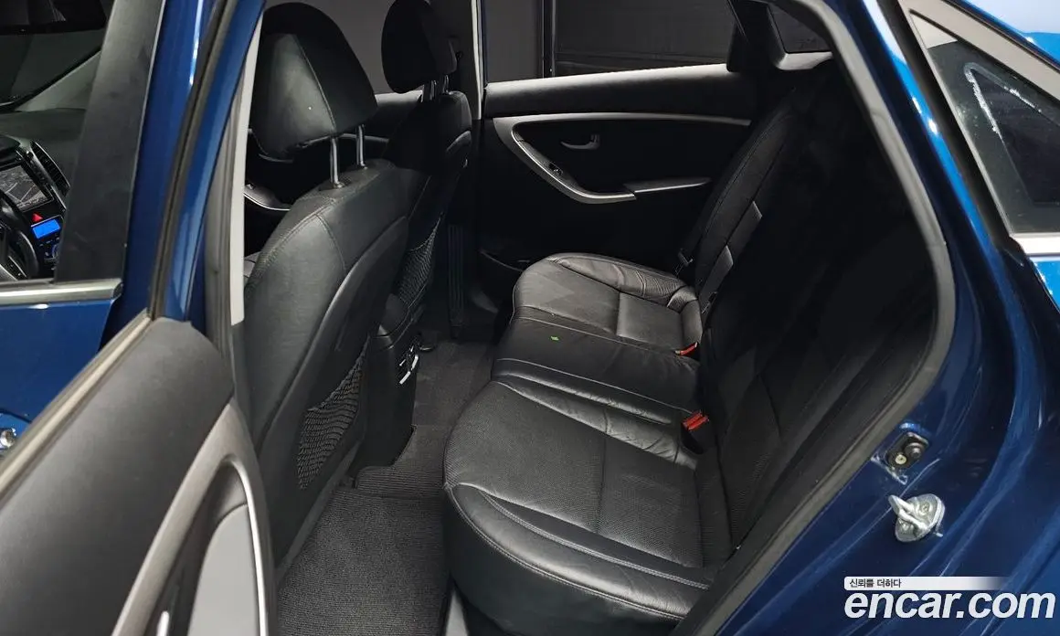 Hyundai i30 2013 1.6 автомат (гидро), фото 18 Hyundai i30 2013 1.6 автомат (гидро), фото 18