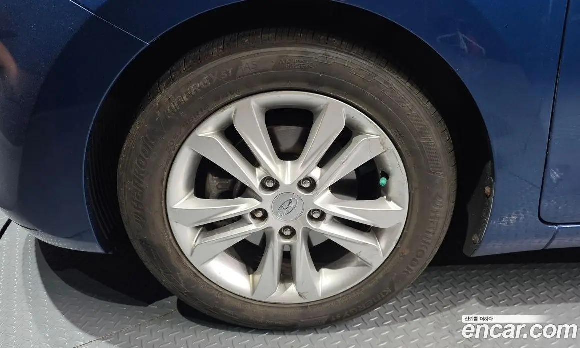Hyundai i30 2013 1.6 автомат (гидро), фото 5 Hyundai i30 2013 1.6 автомат (гидро), фото 5