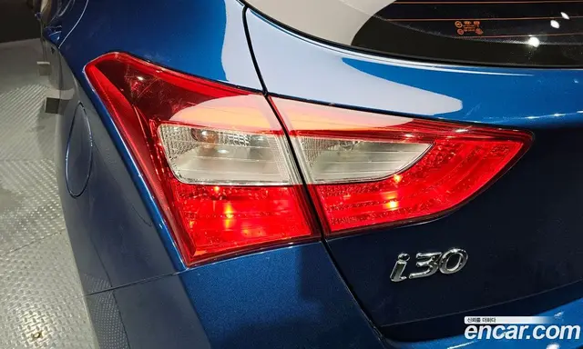 Hyundai i30 2013 1.6 автомат (гидро), миниатюра 9 Hyundai i30 2013 1.6 автомат (гидро), миниатюра 9