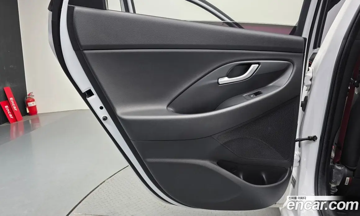 Hyundai i30 2017 1.6 автомат (гидро), фото 15