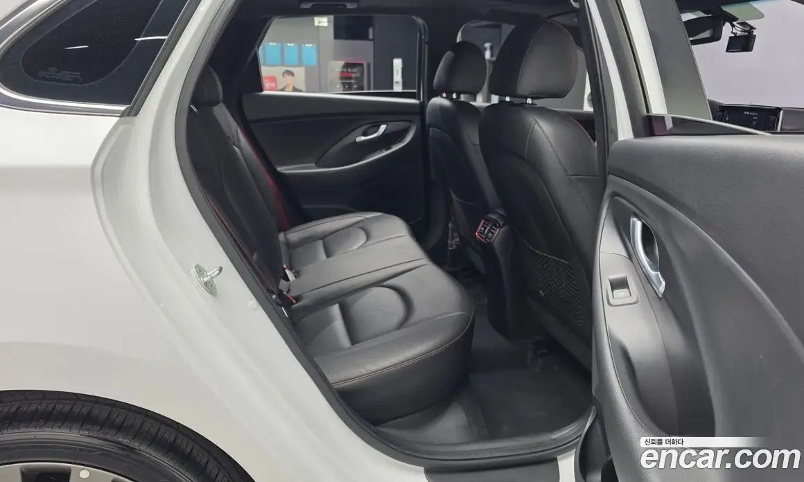 Hyundai i30 2017 1.6 автомат (гидро), фото 18