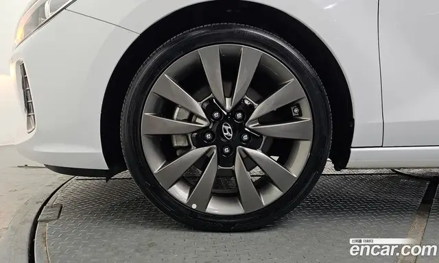 Hyundai i30 2017 1.6 автомат (гидро), миниатюра 5