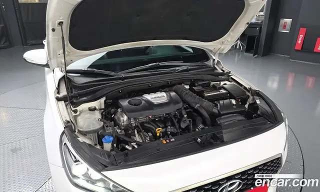 Hyundai i30 2017 1.6 автомат (гидро), миниатюра 6