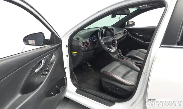 Hyundai i30 2017 1.6 автомат (гидро), миниатюра 10