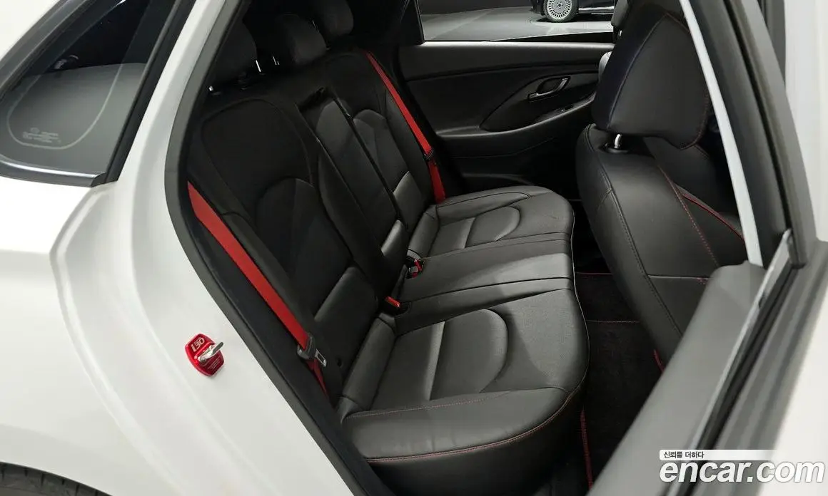 Hyundai i30 2020 1.6 автомат (гидро), фото 12