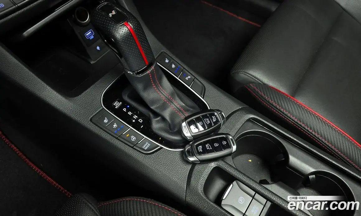 Hyundai i30 2020 1.6 автомат (гидро), фото 9