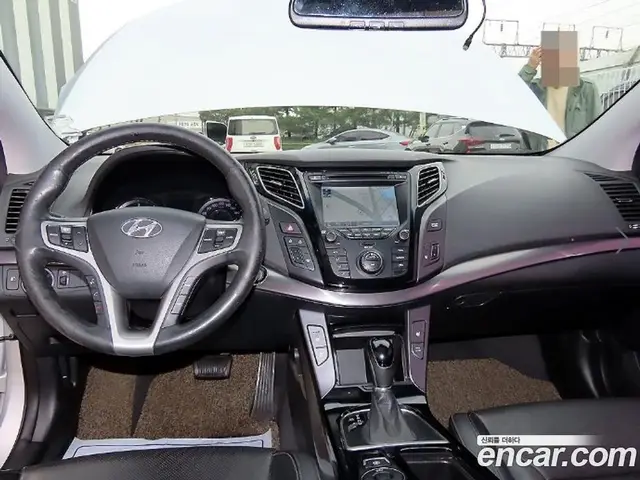 Hyundai i40 2012 1.7 автомат (гидро), миниатюра 7
