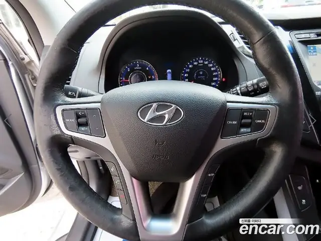 Hyundai i40 2012 1.7 автомат (гидро), миниатюра 8
