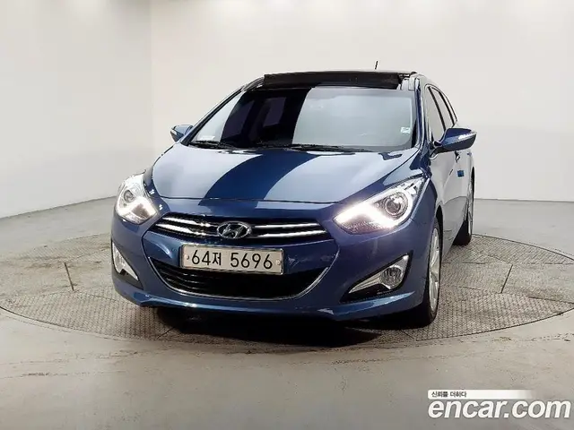 Hyundai i40 2012 1.7 автомат (гидро), миниатюра 2