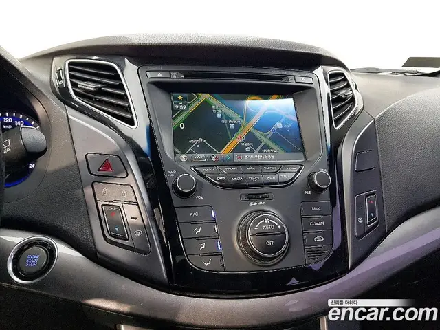 Hyundai i40 2012 1.7 автомат (гидро), миниатюра 11