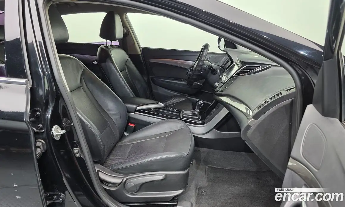Hyundai i40 2014 1.7 автомат (гидро), фото 12