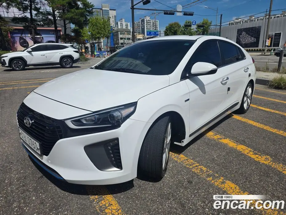 Hyundai Ioniq 2016 1.6 автомат (гидро), фото 2 Hyundai Ioniq 2016 1.6 автомат (гидро), фото 2