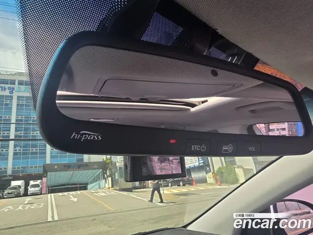 Hyundai Ioniq 2016 1.6 автомат (гидро), миниатюра 12