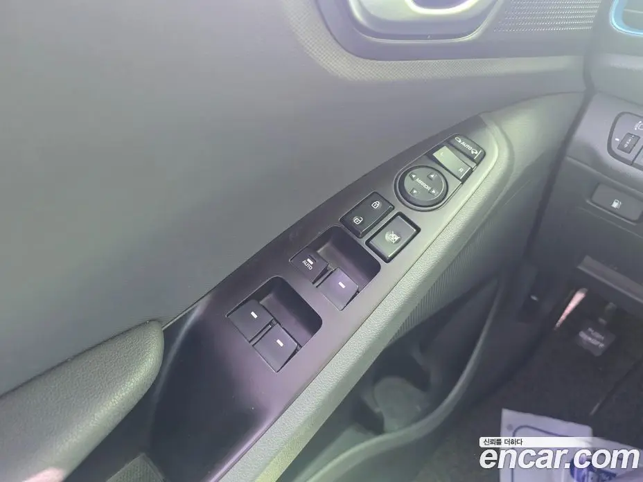 Hyundai Ioniq 2016 1.6 автомат (гидро), фото 13 Hyundai Ioniq 2016 1.6 автомат (гидро), фото 13