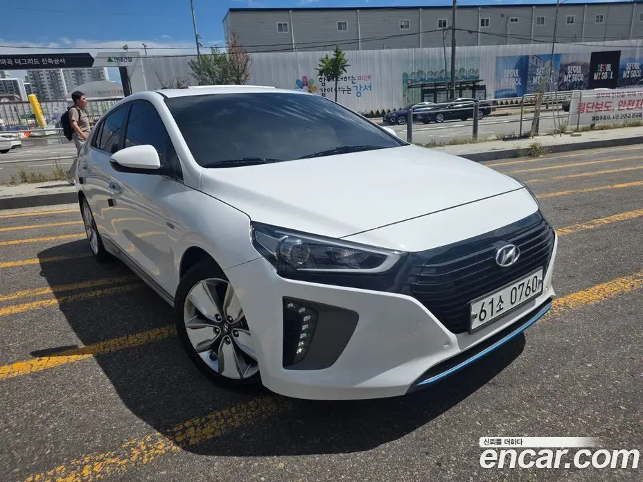 Hyundai Ioniq 2016 1.6 автомат (гидро), фото 3 Hyundai Ioniq 2016 1.6 автомат (гидро), фото 3