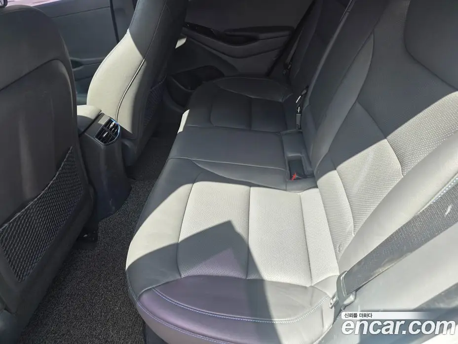 Hyundai Ioniq 2016 1.6 автомат (гидро), фото 9 Hyundai Ioniq 2016 1.6 автомат (гидро), фото 9