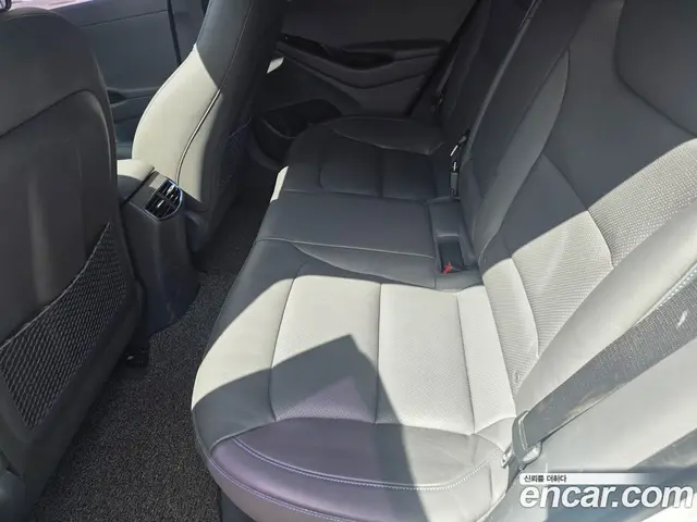 Hyundai Ioniq 2016 1.6 автомат (гидро), миниатюра 9 Hyundai Ioniq 2016 1.6 автомат (гидро), миниатюра 9