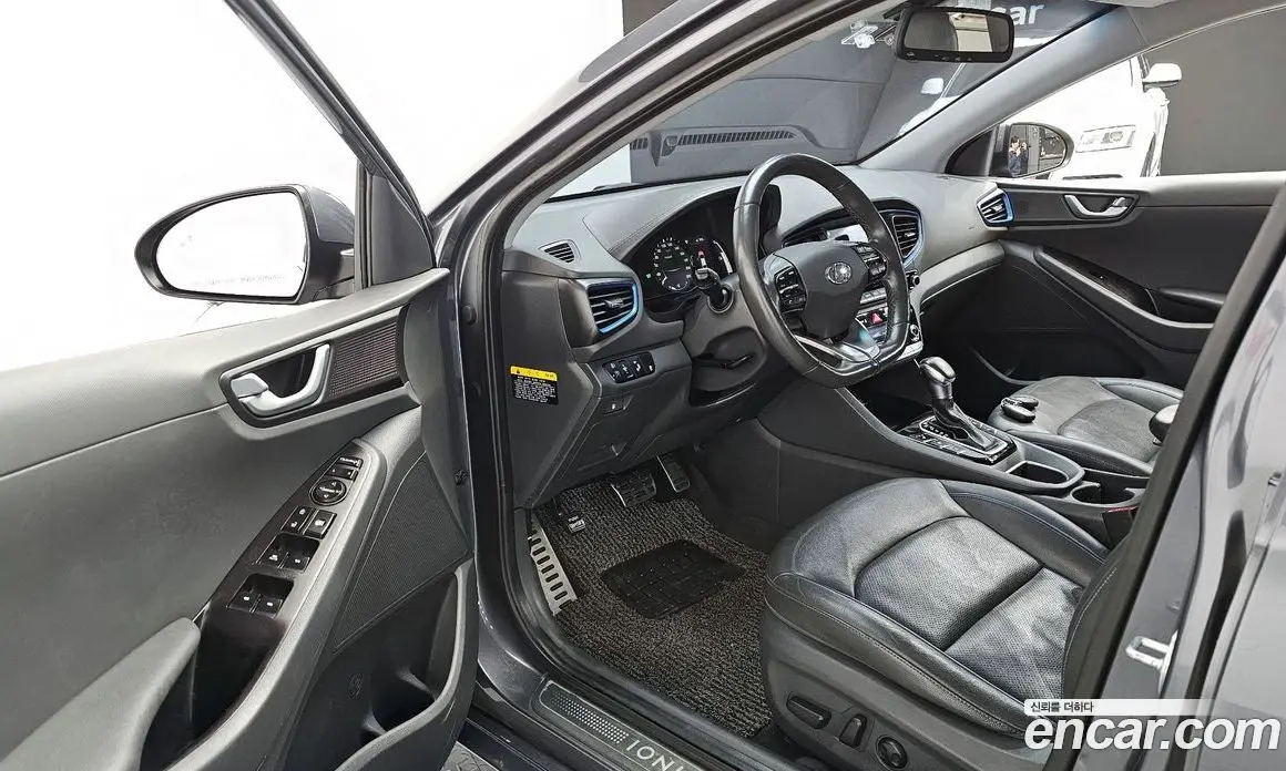 Hyundai Ioniq 2016 1.6 автомат (гидро), фото 11 Hyundai Ioniq 2016 1.6 автомат (гидро), фото 11