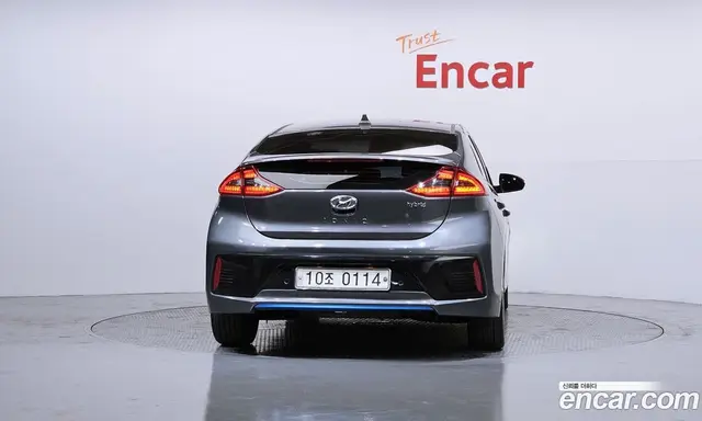 Hyundai Ioniq 2016 1.6 автомат (гидро), миниатюра 4 Hyundai Ioniq 2016 1.6 автомат (гидро), миниатюра 4