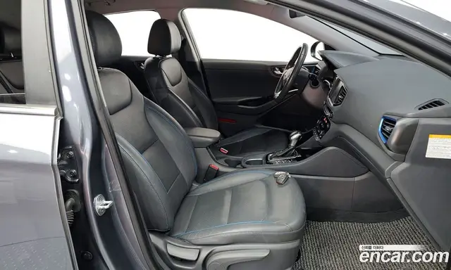 Hyundai Ioniq 2016 1.6 автомат (гидро), миниатюра 10 Hyundai Ioniq 2016 1.6 автомат (гидро), миниатюра 10