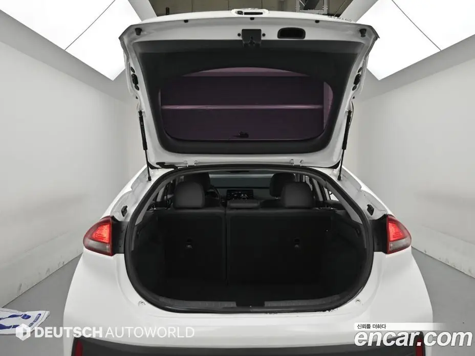 Hyundai Ioniq 2019 1.6 автомат (гидро), фото 17
