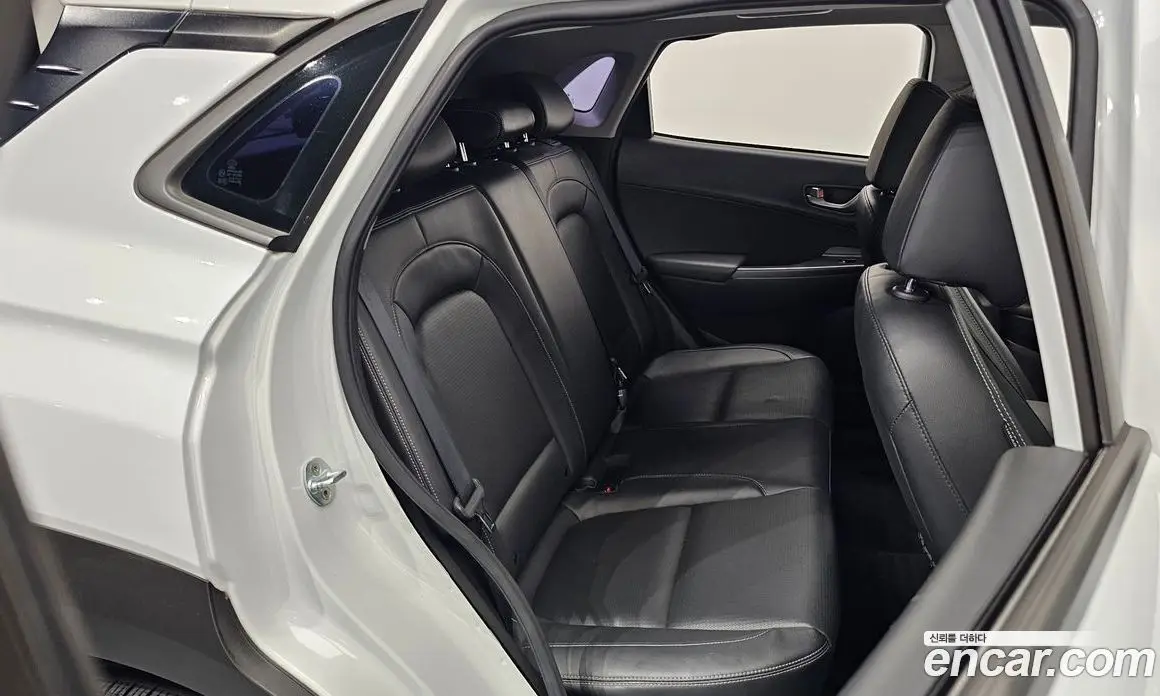 Hyundai Kona 2017 1.6 автомат (гидро), фото 16