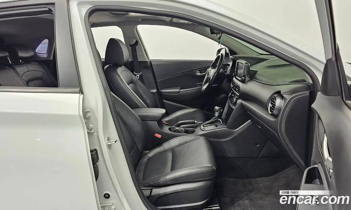 Hyundai Kona 2017 1.6 автомат (гидро), фото 17