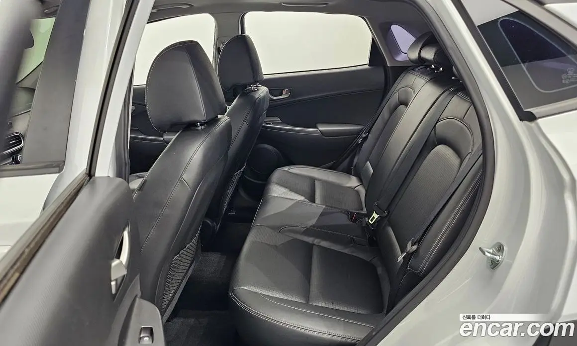 Hyundai Kona 2017 1.6 автомат (гидро), фото 18