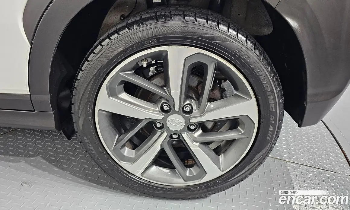 Hyundai Kona 2017 1.6 автомат (гидро), фото 7