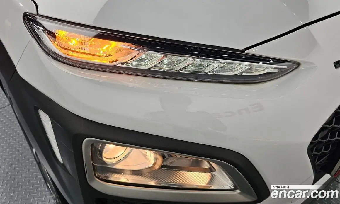 Hyundai Kona 2017 1.6 автомат (гидро), фото 8